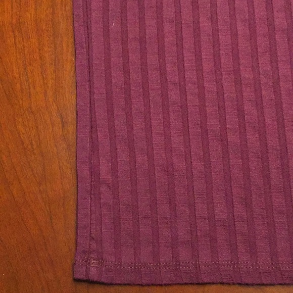 Women’s Ribbed Top - Picture 6 of 8